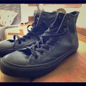 CONVERSE CHUCK TAYLOR ALL STAR LEATHER HIGH TOP